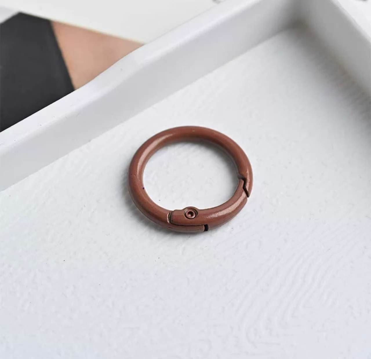 DIY Color Painted Spring Clasps