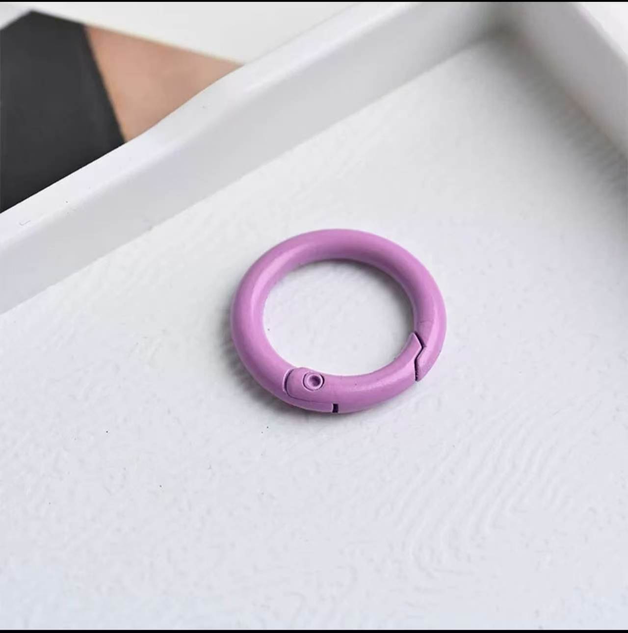DIY Color Painted Spring Clasps