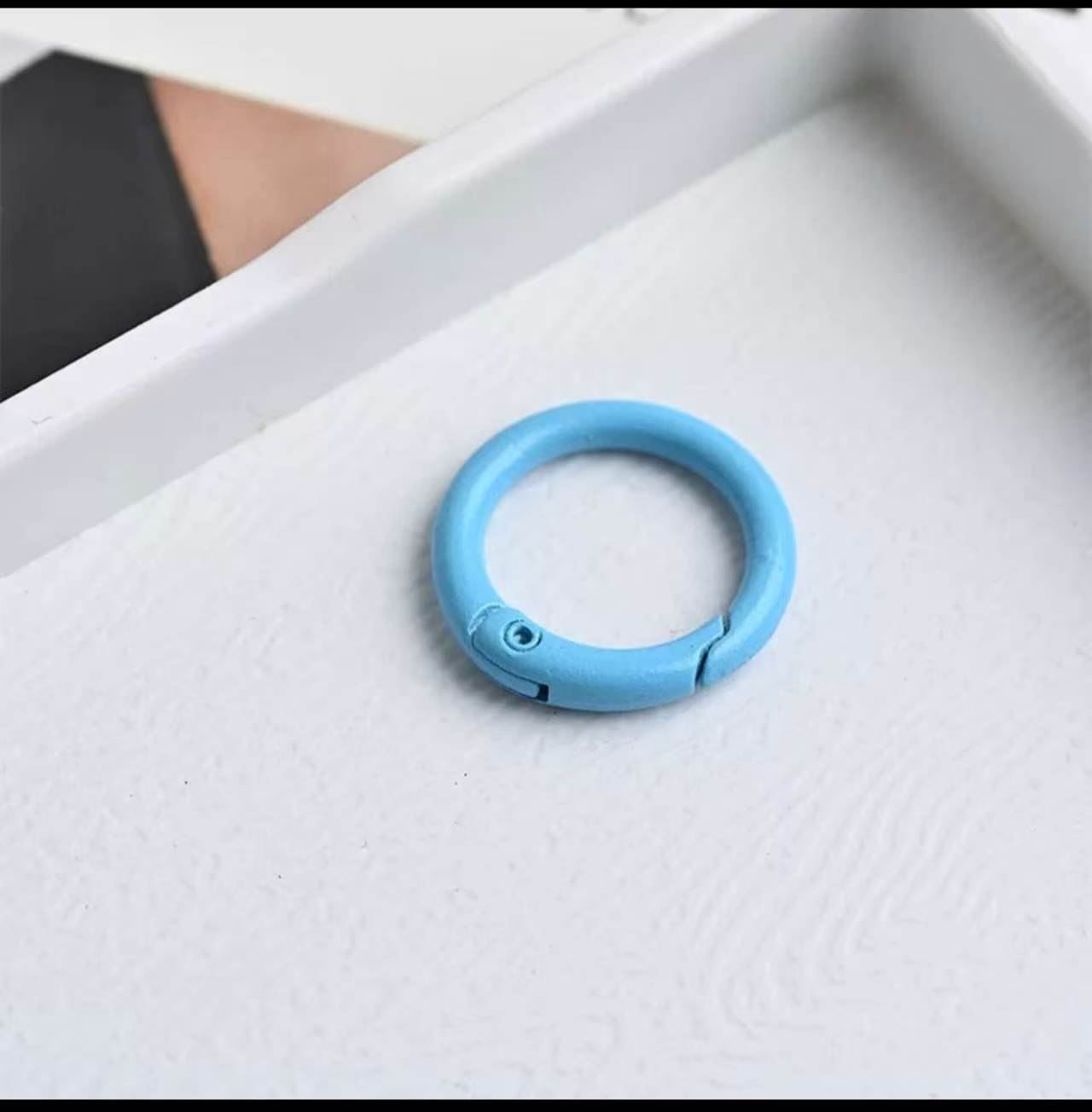 DIY Color Painted Spring Clasps